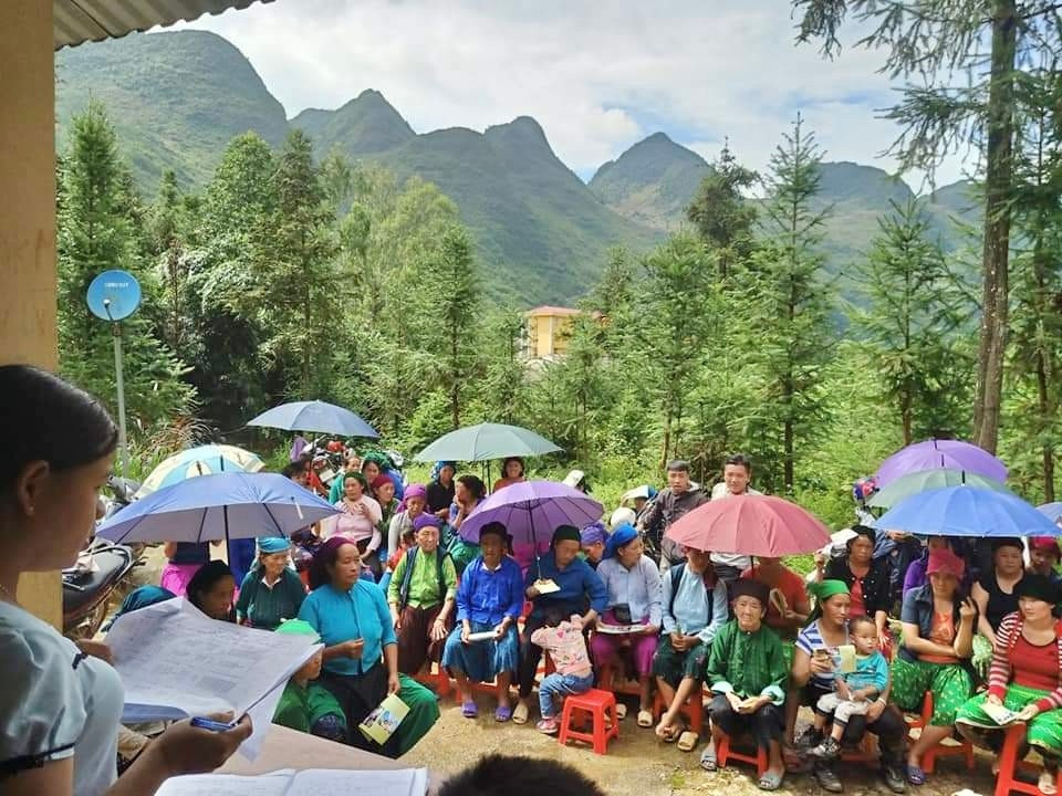 Tuyên truyền nội dung dự án 8 cho bà con DTTS tại xã Mèo vạc (tỉnh Hà Giang). 2.jpg