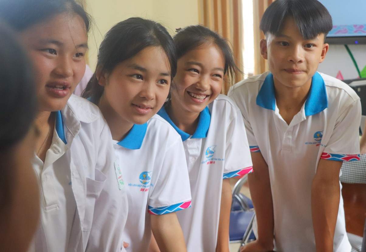 Những khoảnh khắc đáng nhớ khi tham gia CLB của các em học sinh. tt-9.jpg
