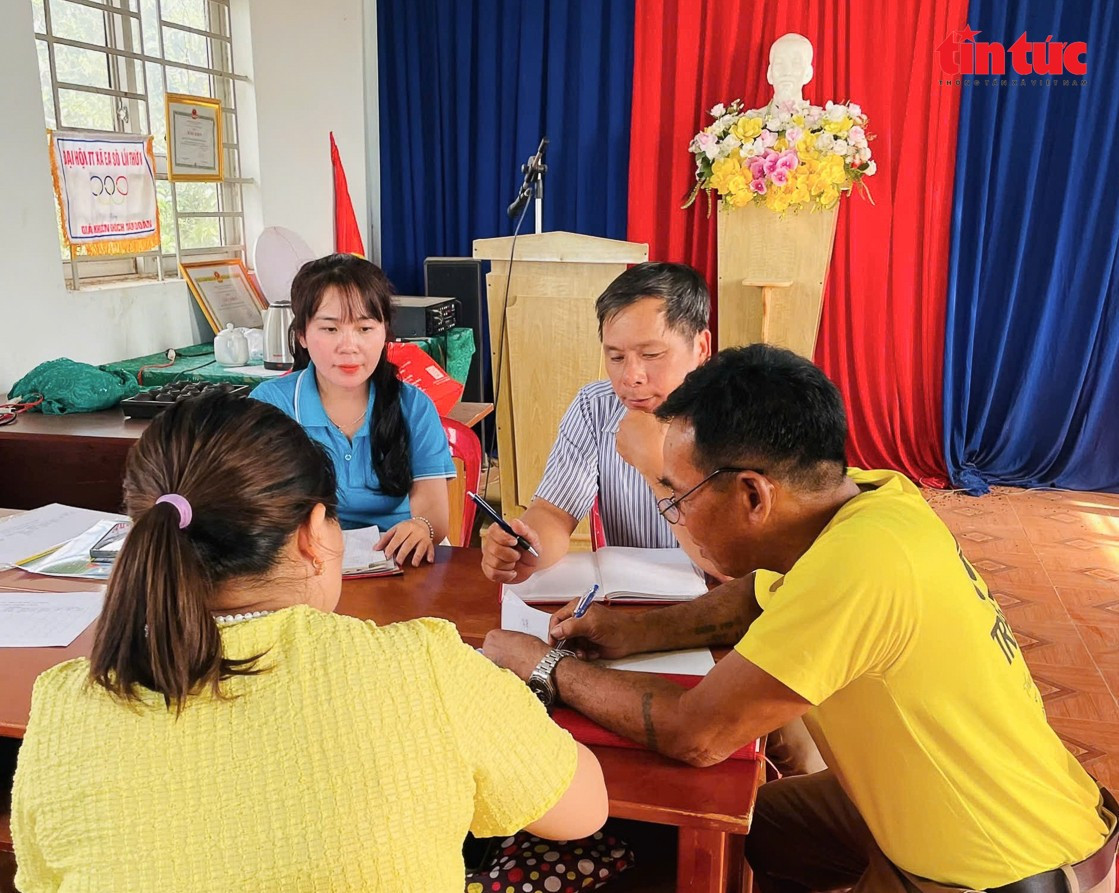 Chị Võ Thị Mộng Khương tâm huyết với các hoạt động tuyên truyền, hỗ trợ bà con DTTS làm kinh tế. dtmn-1.jpg