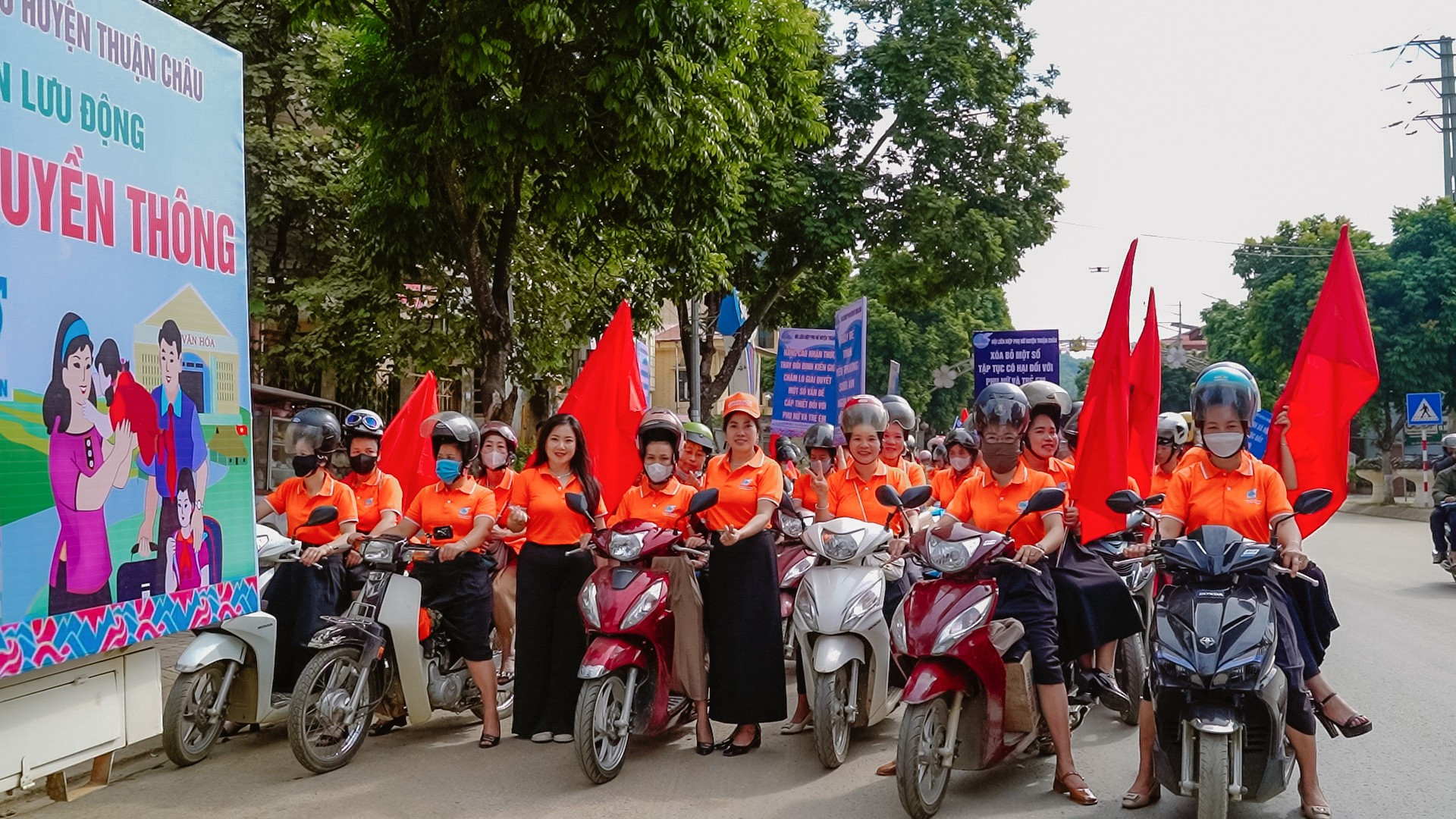 Nhiều hoạt động, chương trình được tổ chức để nâng cao nếp suy nghĩ cho chị em DTTS về xoá bỏ định kiến giới. tc2.jpg