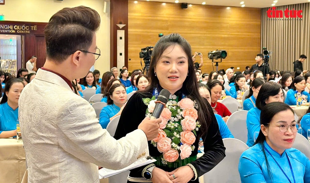 Bà Lường Thanh Thủy, Chủ tịch Hội LHPN huyện Thuận Châu, tỉnh Sơn La. dt-2.jpg