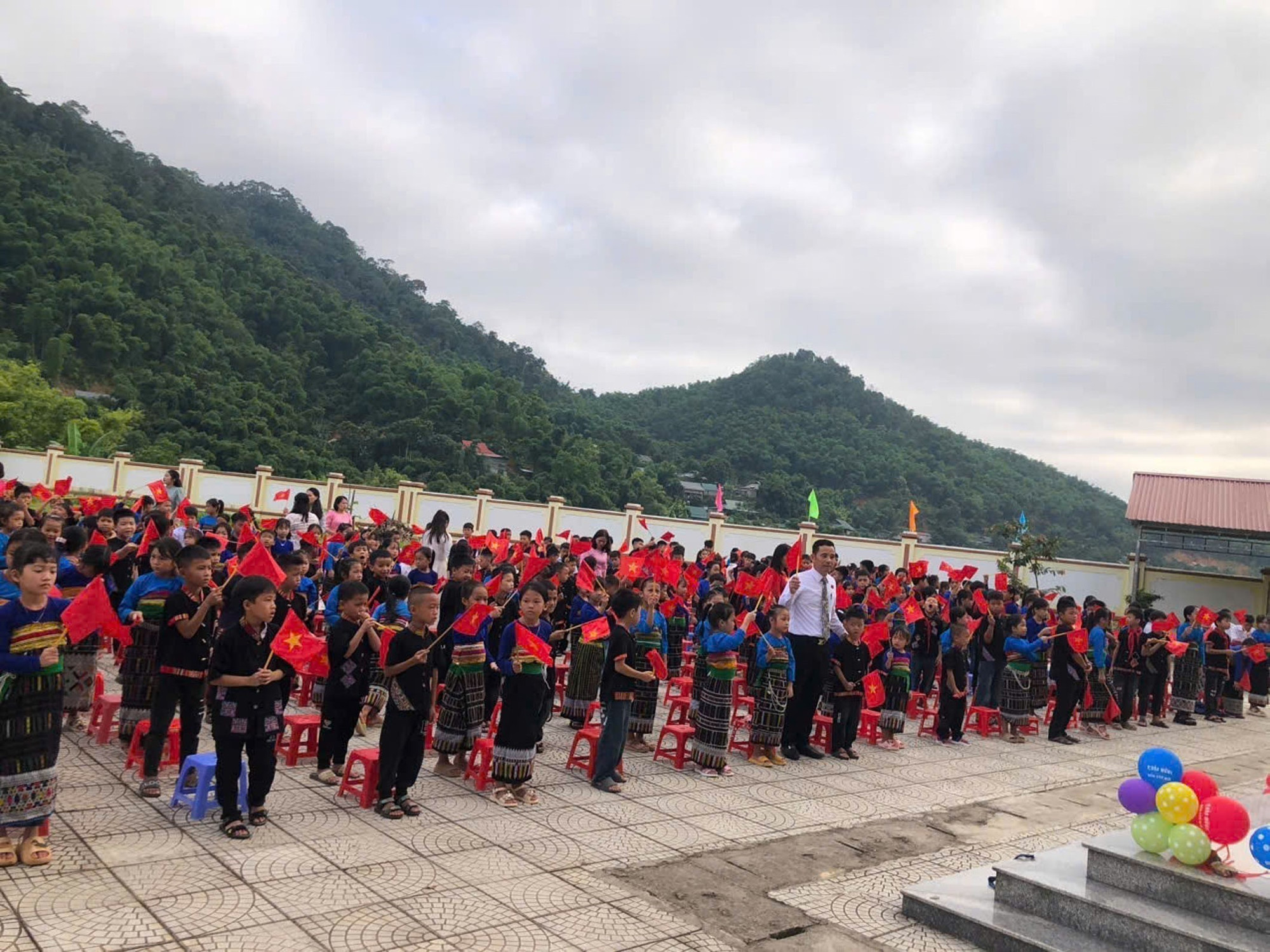 Lễ khai giảng tại trường Tiểu học Tam Thanh, xã Tam Thanh, tỉnh Thanh Hóa. khai-giang2-5925.jpg