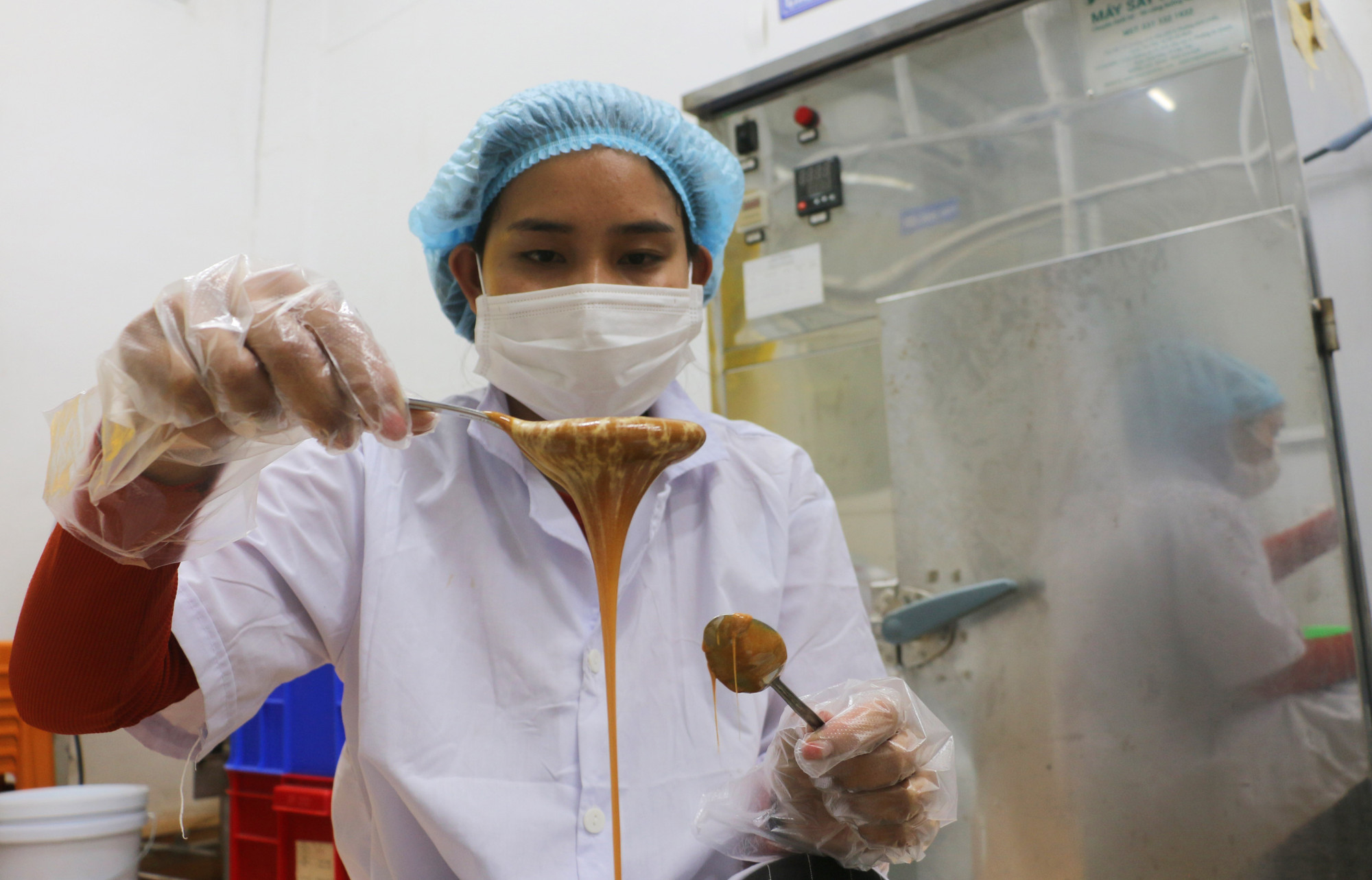 Đường thành phẩm có màu vàng óng, thơm dịu, thích hợp để làm các loại bánh và chế biến nhiều món ăn.