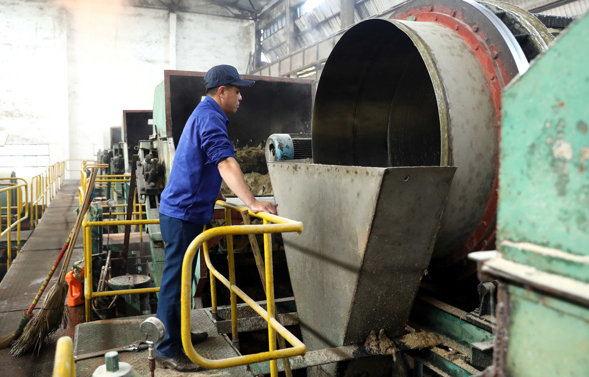 Mỗi ngày, Công ty cổ phần Mía đường Sơn Dương (Tuyên Quang) có thể ép được 2.000 tấn mía nguyên liệu.