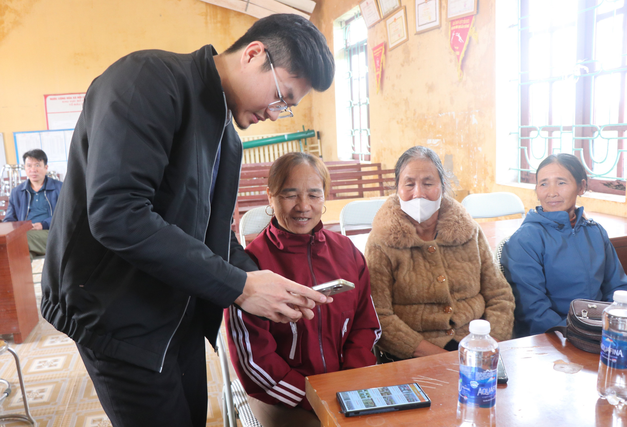 Thanh niên Bắc Ninh hỗ trợ đưa Táo Đại Sơn lên sàn thương mại điện tử.