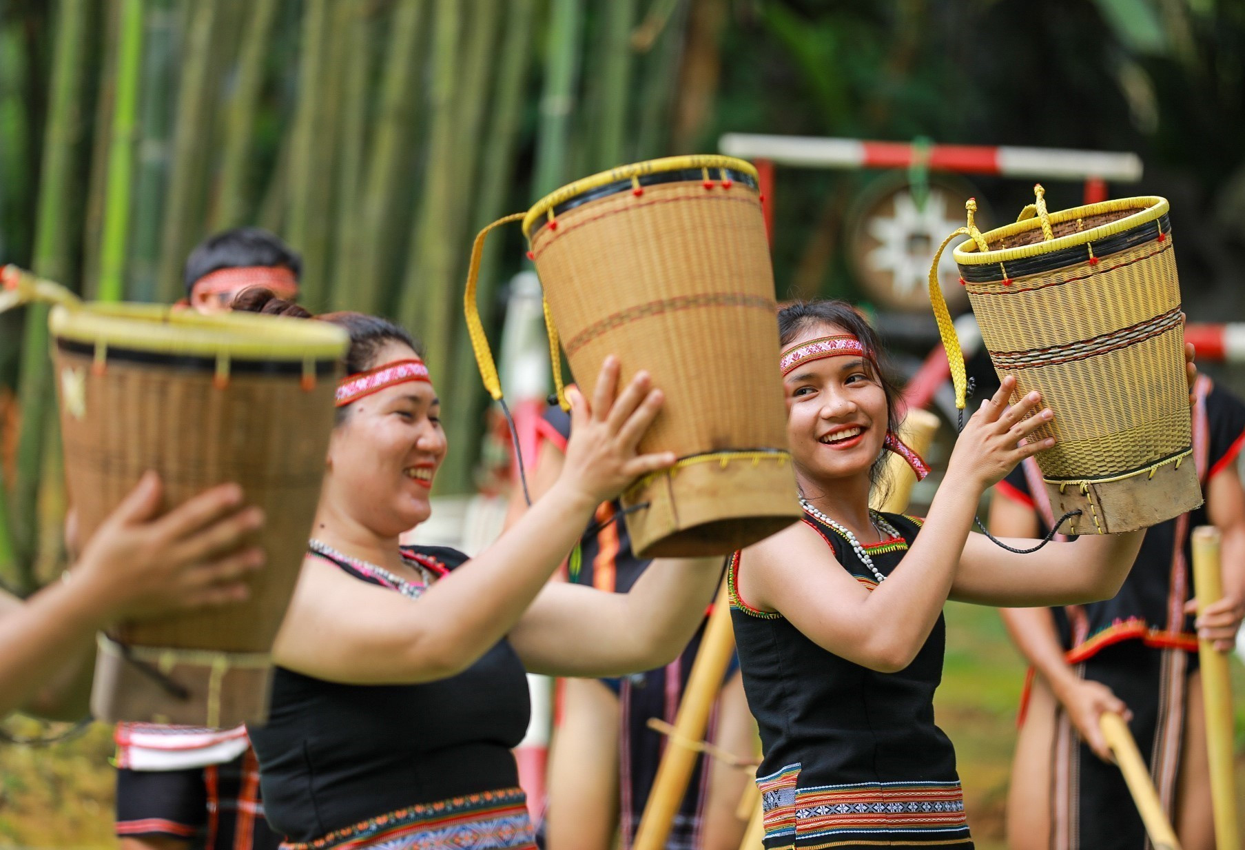 Tái hiện Lễ cúng giọt nước của đồng bào Ba Na