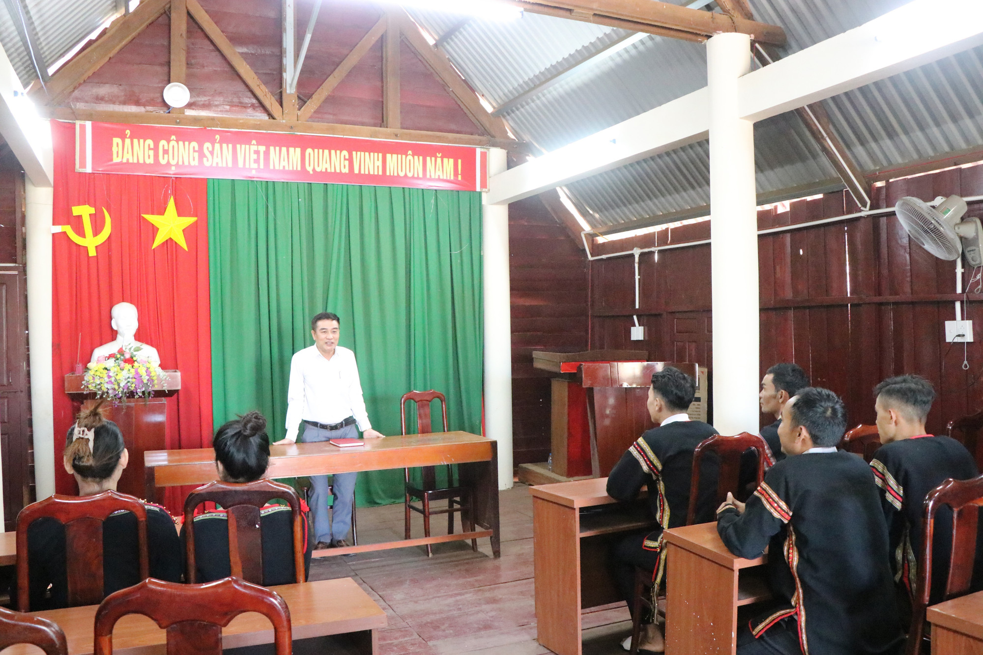 Tỉnh Đắk Lắk quan tâm phát triển đảng viên là người dân tộc thiểu số.