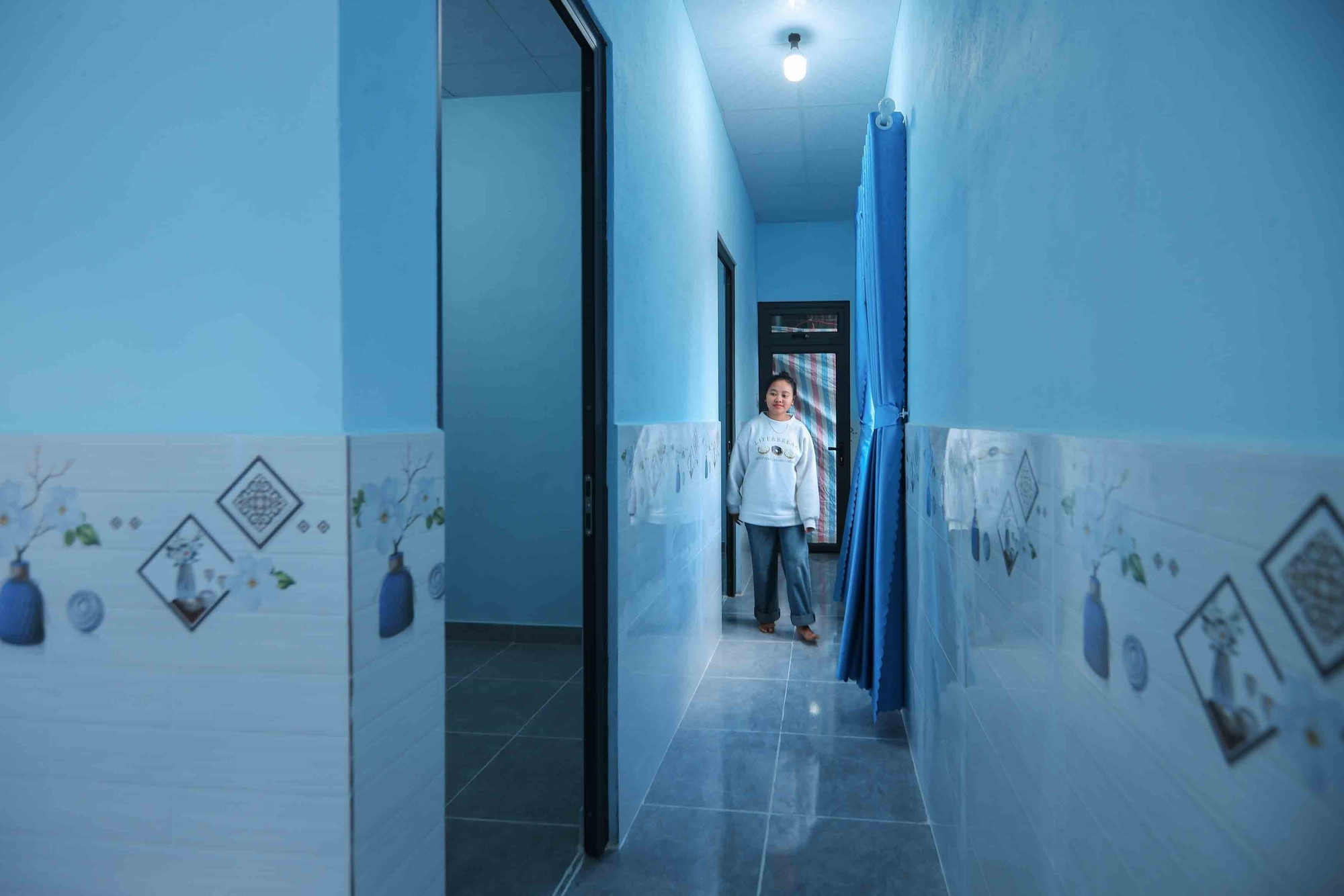 Nhà xây mới vừa được bàn giao cho gia đình anh Lieng Jrang Ha Bai (đồng bào K'Ho, xã Đạ Sar, Lạc Dương). Ảnh: Hoàng Hiếu/TTXVN Nhà xây mới vừa được bàn giao cho gia đình anh Lieng Jrang Ha Bai (đồng bào K'Ho, xã Đạ Sar, Lạc Dương). Ảnh: Hoàng Hiếu/TTXVN