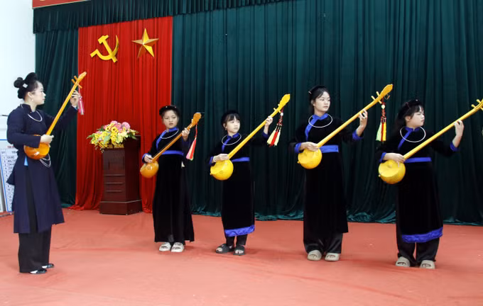 quan-ho-241025-11.jpg