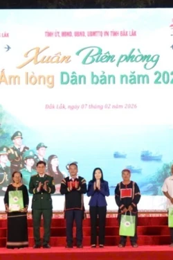 Thiết thực chăm lo Tết cho người dân vùng biên giới