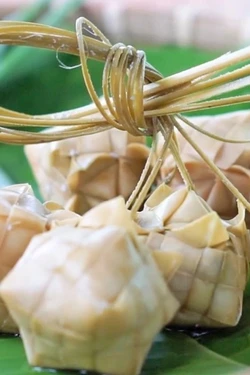 Về An Giang, đắm mình trong hương vị bánh Kà tum