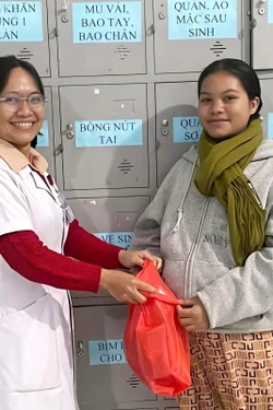 Lan tỏa yêu thương từ 'Tủ đồ sơ sinh 0 đồng'