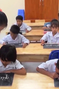 Nèang Lai My – cô giáo trẻ hết lòng với học trò vùng đặc biệt khó khăn của tỉnh An Giang