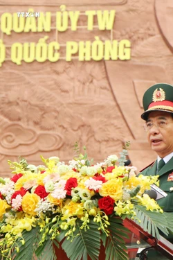 Vụ máy bay rơi tại Bình Định: Đại tướng Phan Văn Giang khen ngợi hai phi công xử lý kịp thời tình huống trên không 