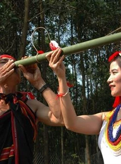 Nét đẹp trong lễ cưới dân tộc Cor