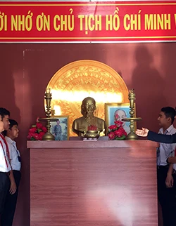 Gương Bác thấm vào lòng dân Vị Thủy