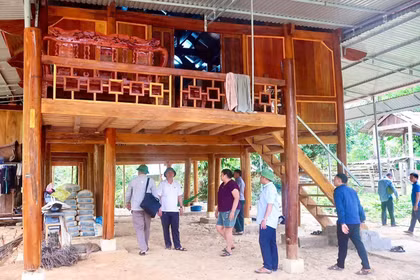 Nghệ An dự kiến ngày 20/5 sẽ hoàn thành 95 căn nhà cho người dân vùng thiên tai