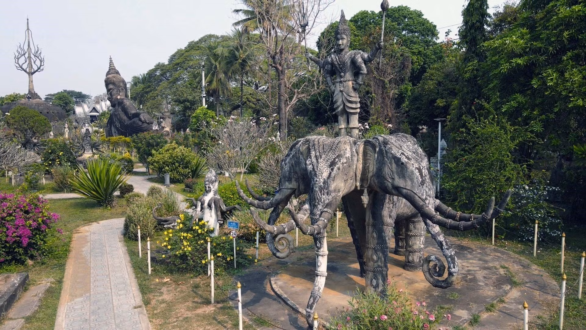 lao2.jpg