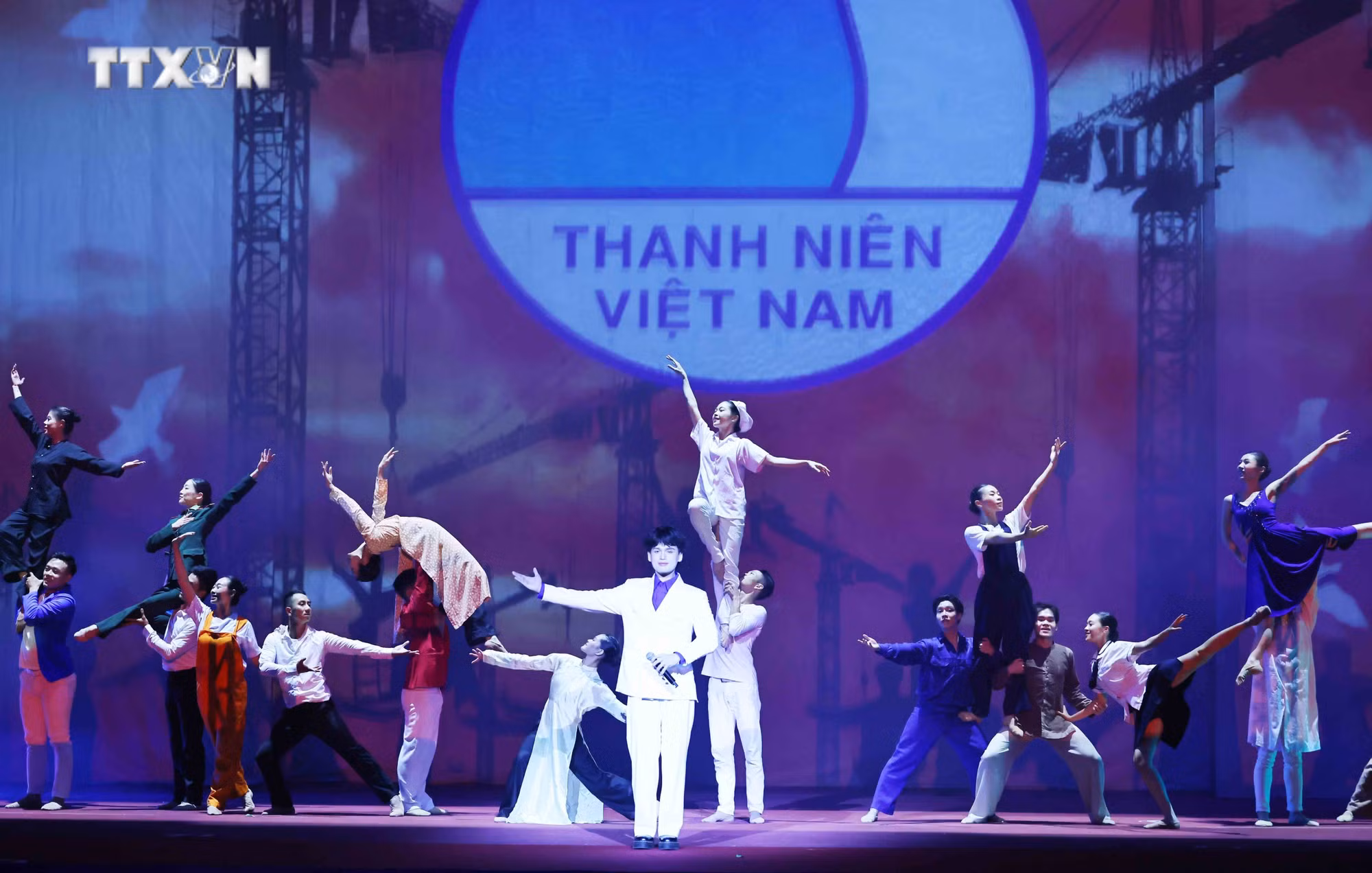 vna_potal_phien_trong_the_dai_hoi_ix_hoi_lien_hiep_thanh_nien_viet_nam_7762820.jpg