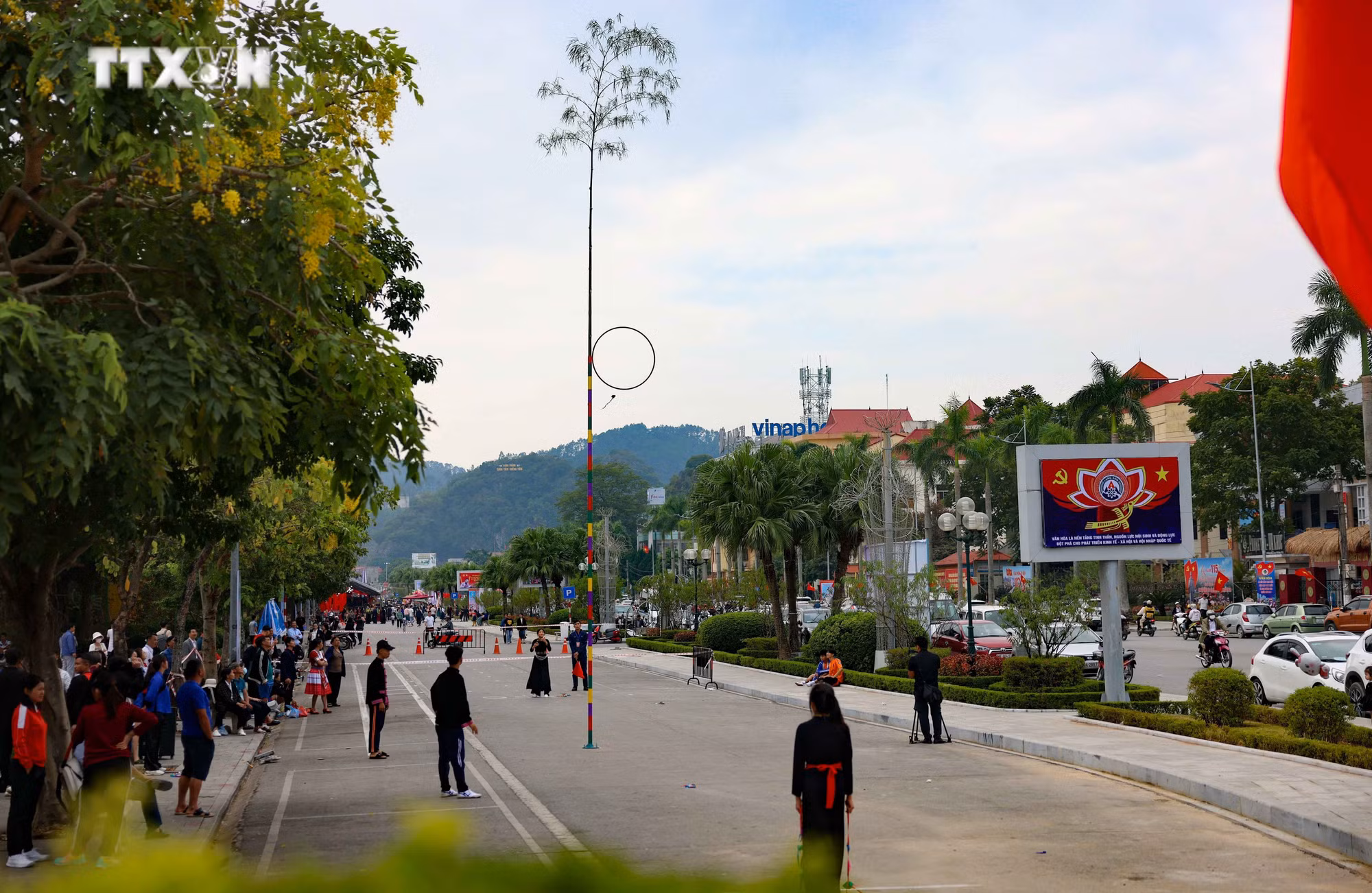 vna_potal_soi_noi_thi_dau_cac_mon_the_thao_trong_ngay_hoi_vhttdl_cac_dan_toc_vung_dong_bac_lan_thu_xi_7684680.jpg