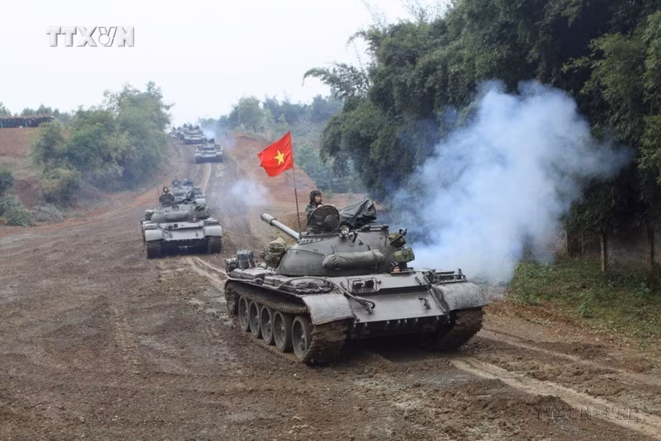 vna_potal_xay_dung_quan_doi_cach_mang_chinh_quy_tinh_nhue_hien_dai__7471749.jpg