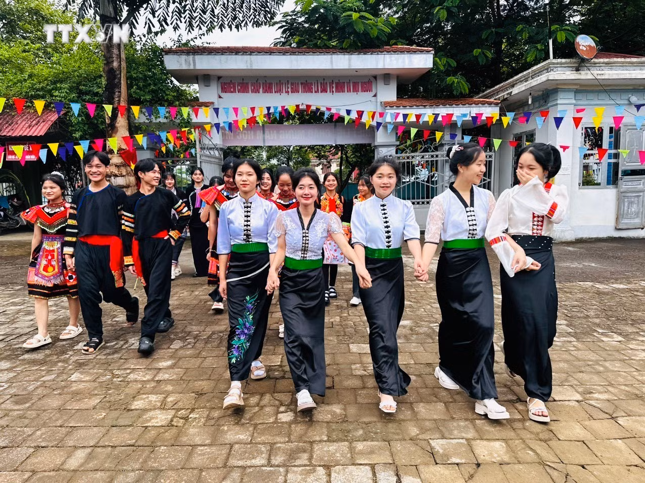 vna_potal_gan_23_trieu_hoc_sinh_khai_giang_nam_hoc_moi_2023_-_2024_6966952.jpg