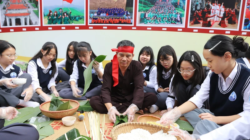 Đưa di sản trở thành 'lớp học mở'