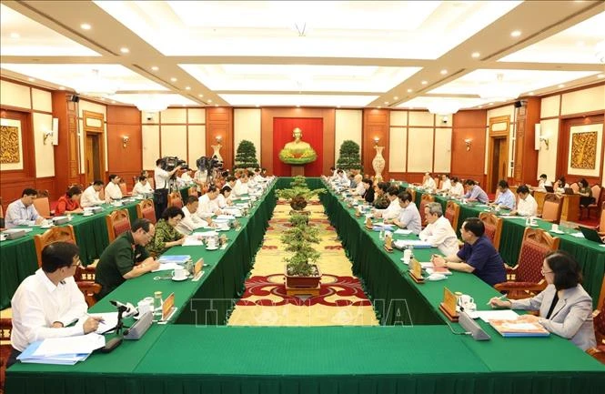 Tiến tới Đại hội XIII của Đảng: Bộ Chính trị làm việc với Ban Thường vụ Thành ủy Thành phố Hồ Chí Minh 
