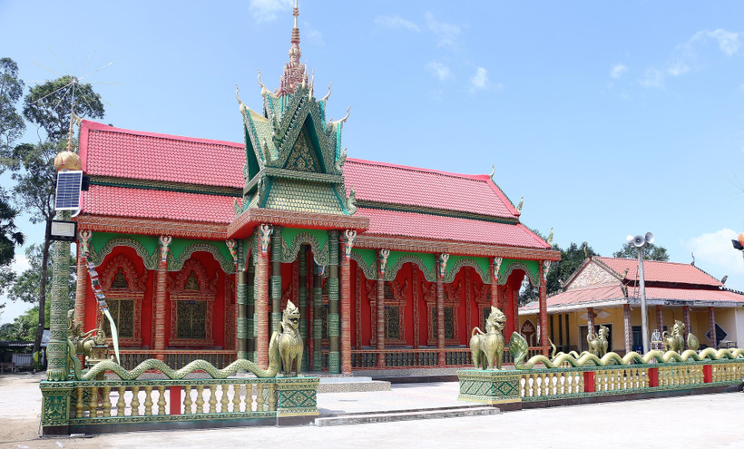 Khởi sắc trên vùng quê cách mạng của đồng bào Khmer