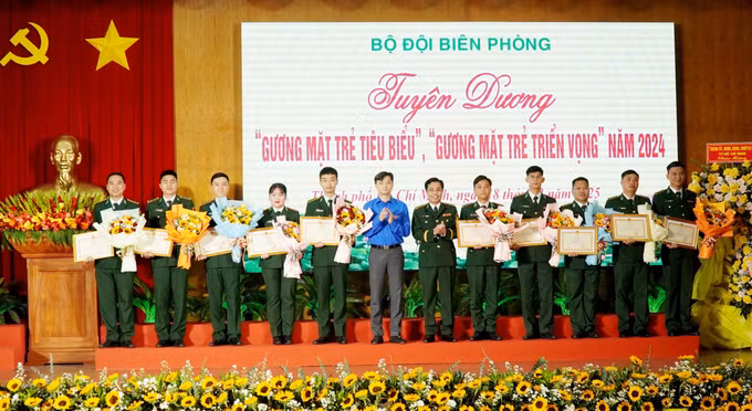 potal-bo-doi-bien-phong-tuyen-duong-guong-mat-tre-tieu-bieu-trien-vong-nam-2024-7919914.jpg