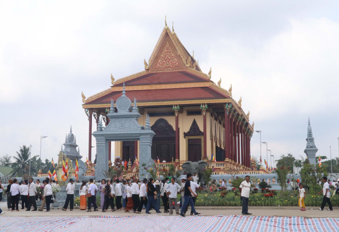 Quang cảnh Chánh điện ngày khánh thành. Ảnh: Ngọc Thiện- TTXVN Quang cảnh Chánh điện ngày khánh thành. Ảnh: Ngọc Thiện- TTXVN