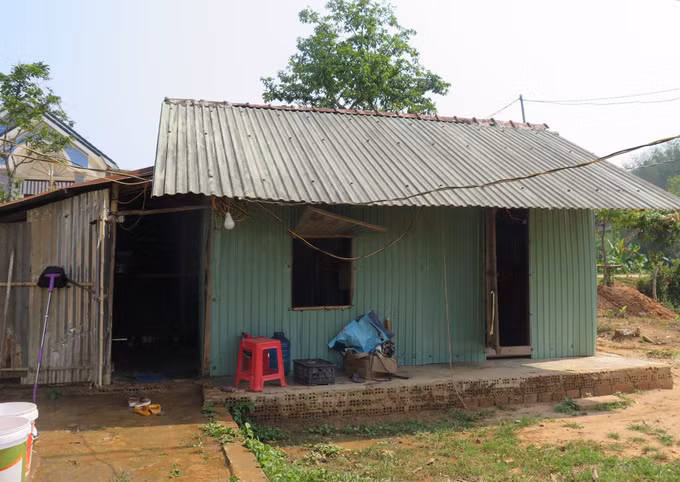 potal-bien-phong-tinh-kon-tum-chung-suc-xoa-nha-tam-nha-dot-nat-7972213.jpg