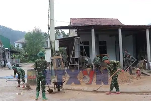 Thần tốc xây mái ấm cho người dân đón Tết