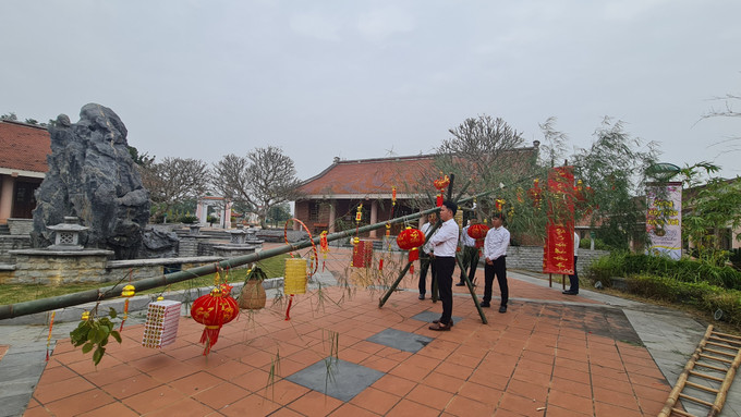 Dựng cây Nêu ngày Tết là phong tục truyền thống của nhiều dân tộc trong cộng đồng 54 dân tộc Việt Nam. Ảnh: Hoàng Tâm 20230106-090505.jpg