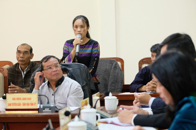 Đại biểu Ka Huệ (dân tộc K’Ho, xã Tam Bố, huyện Di Linh) bày tỏ nguyện vọng tại buổi gặp mặt. Ảnh: Nguyễn Dũng – TTXVN potal-lam-dong-gap-mat-dai-bieu-dai-dien-dong-bao-cac-dan-toc-thieu-so-7921802.jpg