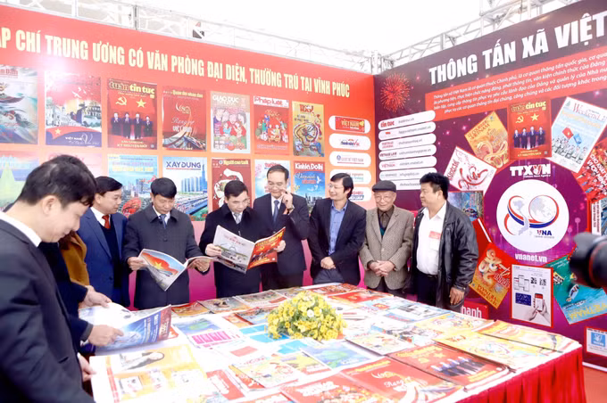 potal-khai-mac-hoi-bao-xuan-vinh-phuc-2025-7844564.jpg