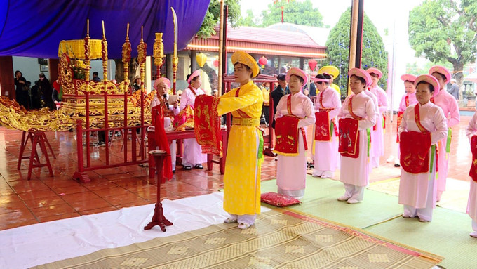Lễ hội Báo bản làng Nộn Khê (thuộc xã Yên Từ, huyện Yên Mô, tỉnh Ninh Bình) diễn ra vào ngày 14 tháng Giêng hằng năm. Ảnh: nbtv.vn bao-ban-05022025-01.jpg
