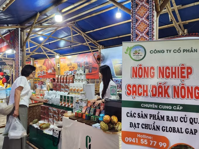 potal-khai-mac-chuong-trinh-hue-kinh-do-am-thuc-8004482.jpg