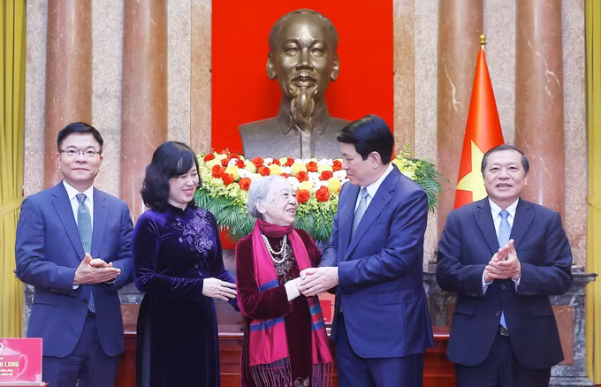 potal-chu-tich-nuoc-gap-mat-dai-bieu-tieu-bieu-nganh-y-te-7874625.jpg