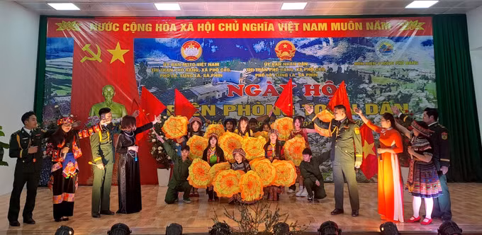 potal-soi-noi-ngay-hoi-bien-phong-toan-dan-2025-tren-cao-nguyen-da-dong-van-7873658.jpg