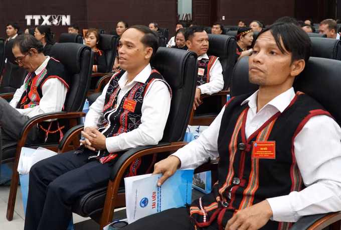 vna_potal_da_nang_bieu_duong_dai_bieu_cac_dan_toc_thieu_so_7705646.jpg