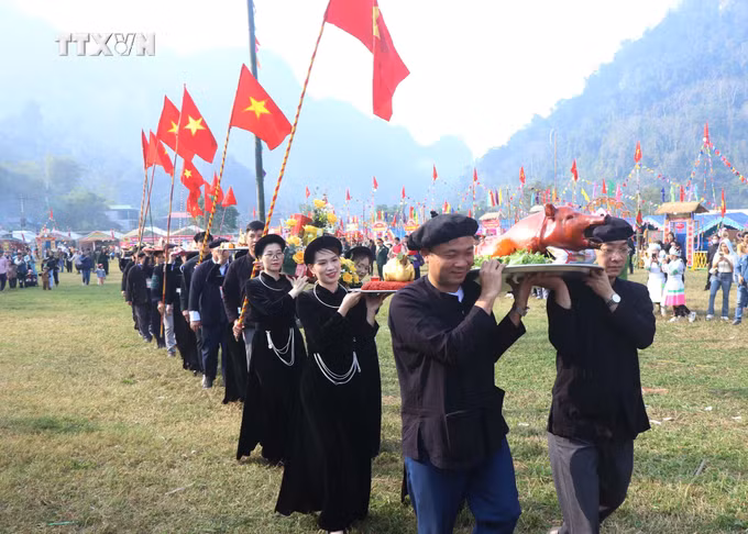 vna_potal_khai_mac_le_hoi_long_tong_ba_be_nam_2024_7232210.jpg