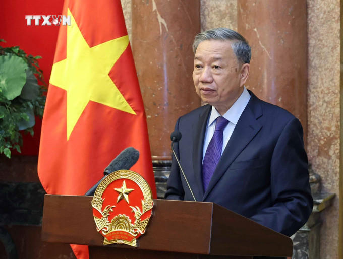 Chủ tịch nước Tô Lâm phát biểu tại buổi gặp mặt. Ảnh: Nhan Sáng-TTXVN vna_potal_chu_tich_nuoc_gap_mat_doan_dai_bieu_nguoi_co_uy_tin_tieu_bieu_trong_dong_bao_dan_toc_o_khu_vuc_bien_gioi_hai_dao_7431172.jpg