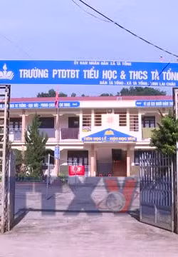 Vùng cao xã Tà Tổng (Lai Châu) sẵn sàng cho năm học mới