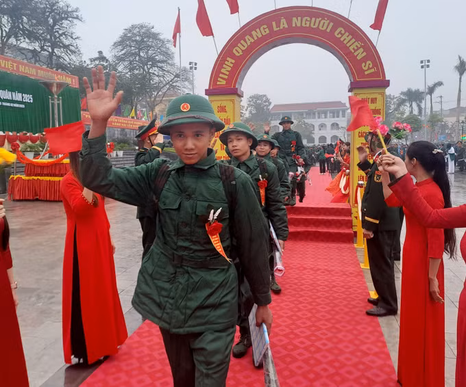 potal-ha-giang-to-chuc-le-giao-nhan-quan-nam-2025-7857681-1.jpg