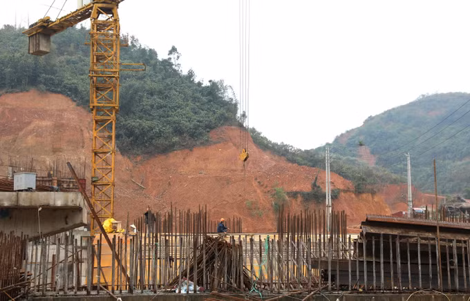 potal-ha-giang-don-luc-thi-cong-quyet-tam-dua-hai-cong-trinh-trong-diem-ve-dich-dung-hen-7858913-1.jpg
