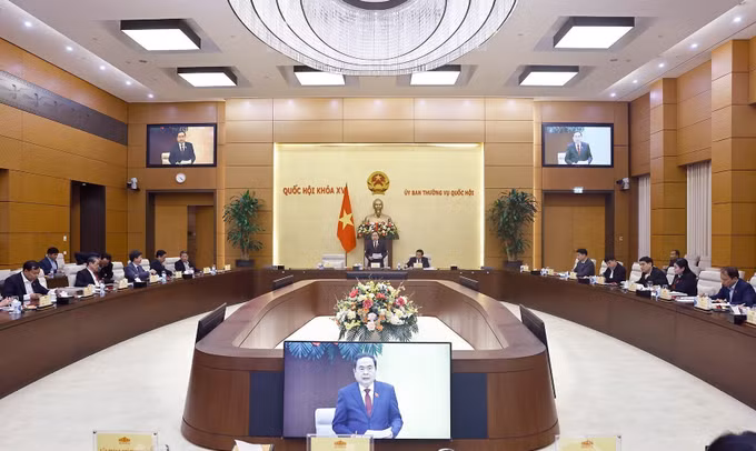 potal-ubtv-quoc-hoi-xem-xet-ve-nhiem-vu-quyen-han-va-co-cau-to-chuc-cu-the-cua-cac-co-quan-cua-quoc-hoi-7862396.jpg