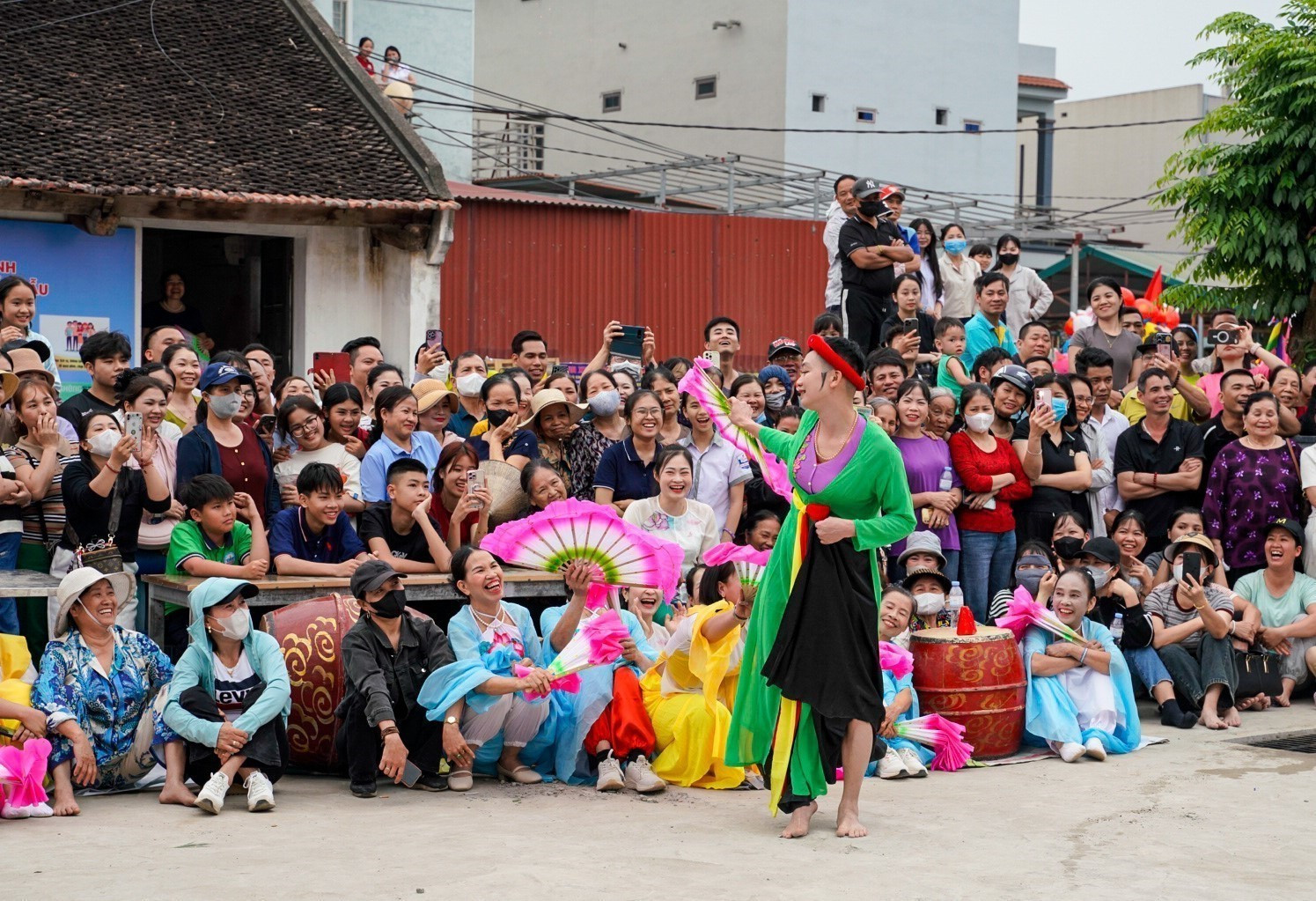 Hội kén rể Đường Yên thu hút sự quan tâm của người dân.
