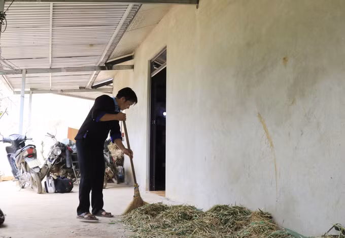 Sau khi tránh xa ma túy, nhờ sự chăm chỉ, nỗ lực cố gắng, đến nay anh Sùng A Mùa đã xây được ngôi nhà khang trang cho gia đình.