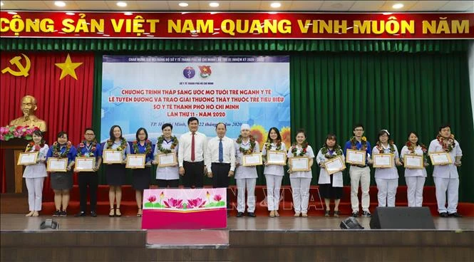 Thành phố Hồ Chí Minh: Tuyên dương 43 thầy thuốc trẻ tiêu biểu năm 2020